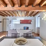 App. Maison Doree